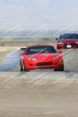 media/Sep-15-2024-Speed Ventures (Sun) [[7a54f7ed2f]]/Yellow Group/Session 1 (Outside Grapevine)/